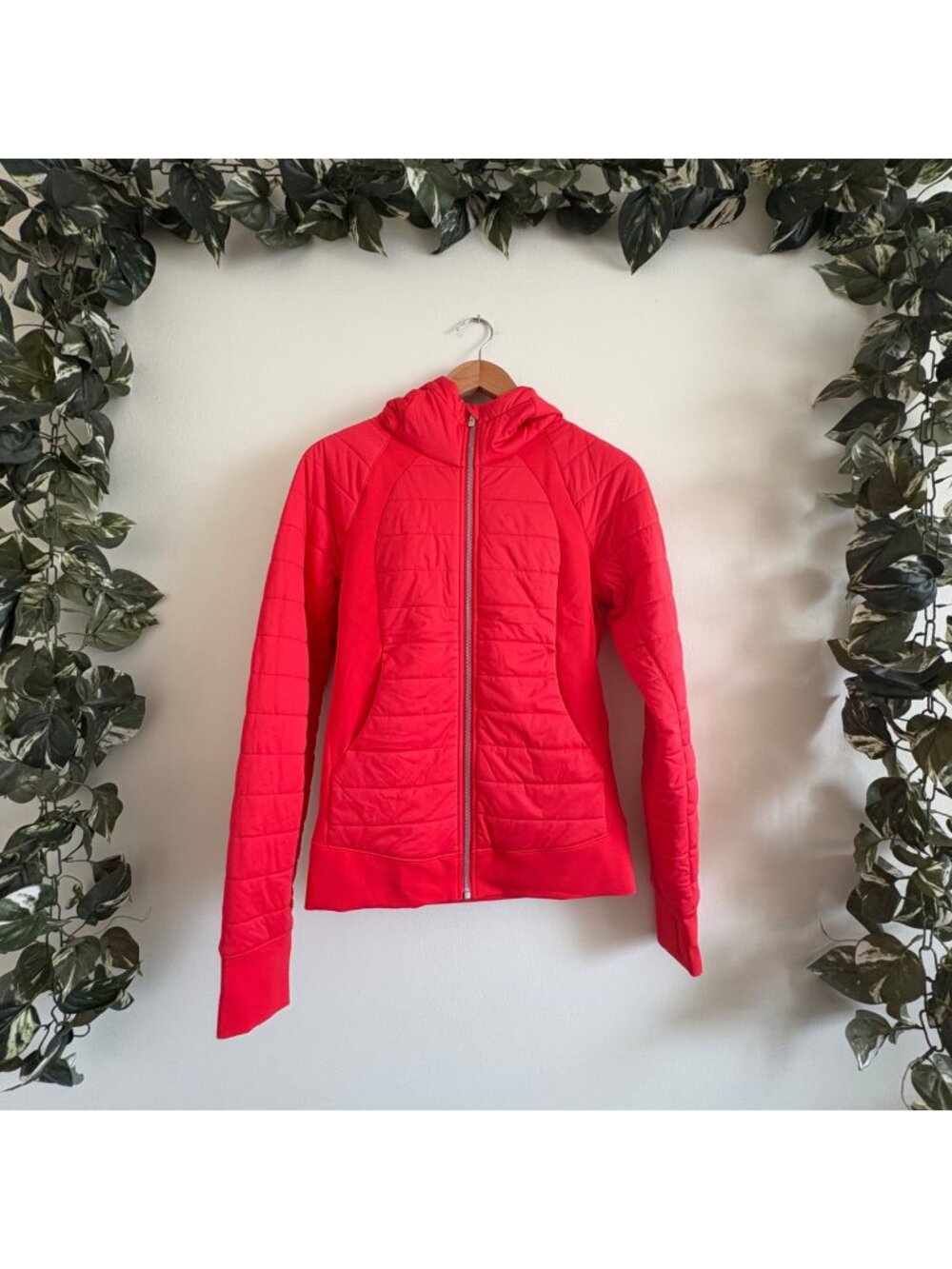 Lululemon Athletic Dynamic Movement Zip Hoodie Love Red Women’s Size 6